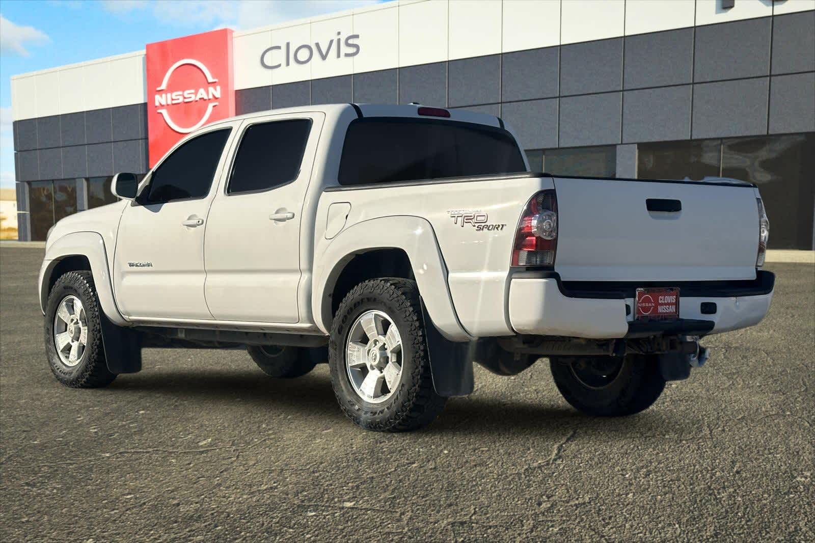 Thumbnail: 2011 Toyota Tacoma - 7