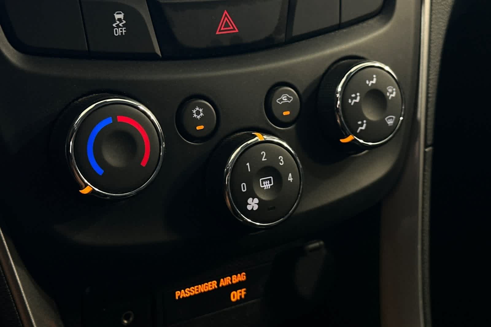 Thumbnail: 2019 Chevrolet Trax - 22