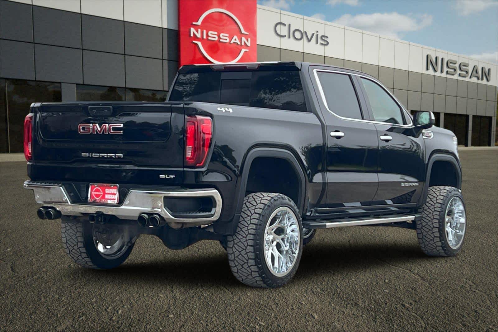 Thumbnail: 2022 GMC Sierra 1500 - 3