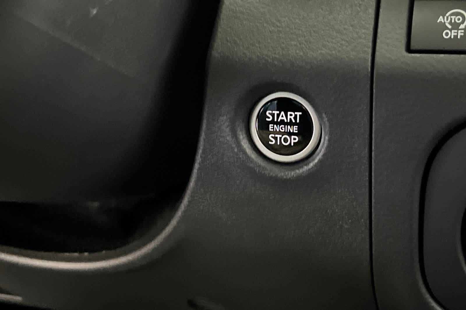 2025 Nissan Frontier SV 21