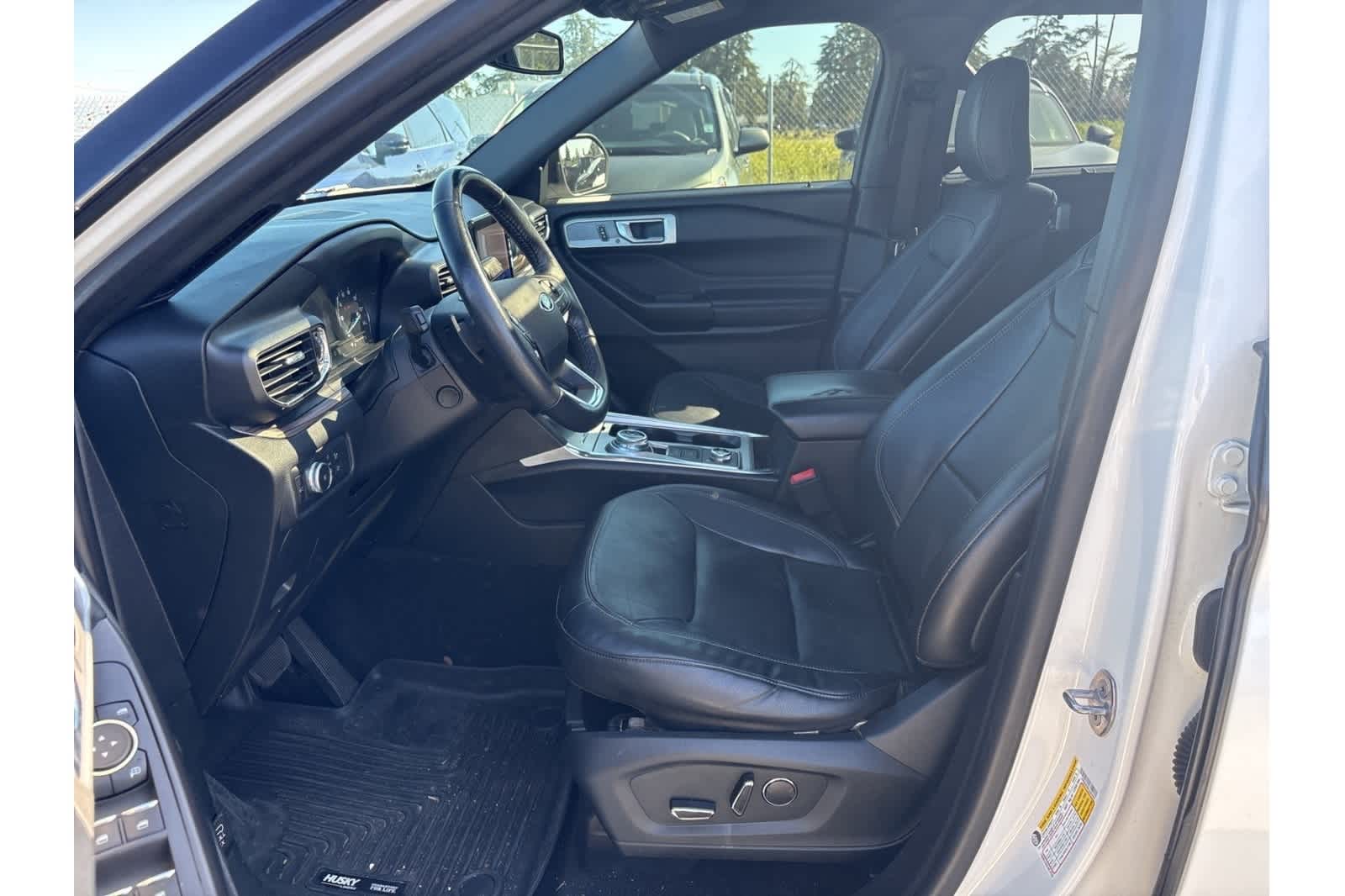 Thumbnail: 2020 Ford Explorer - 12