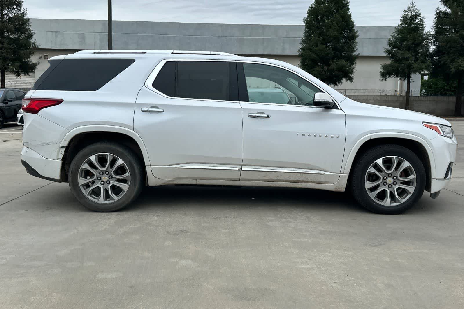 Thumbnail: 2020 Chevrolet Traverse - 9