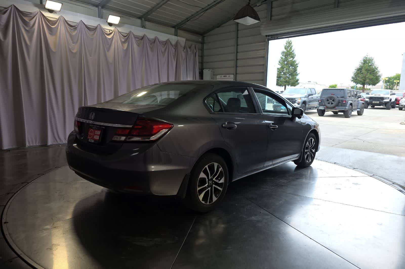 Thumbnail: 2015 Honda Civic - 3