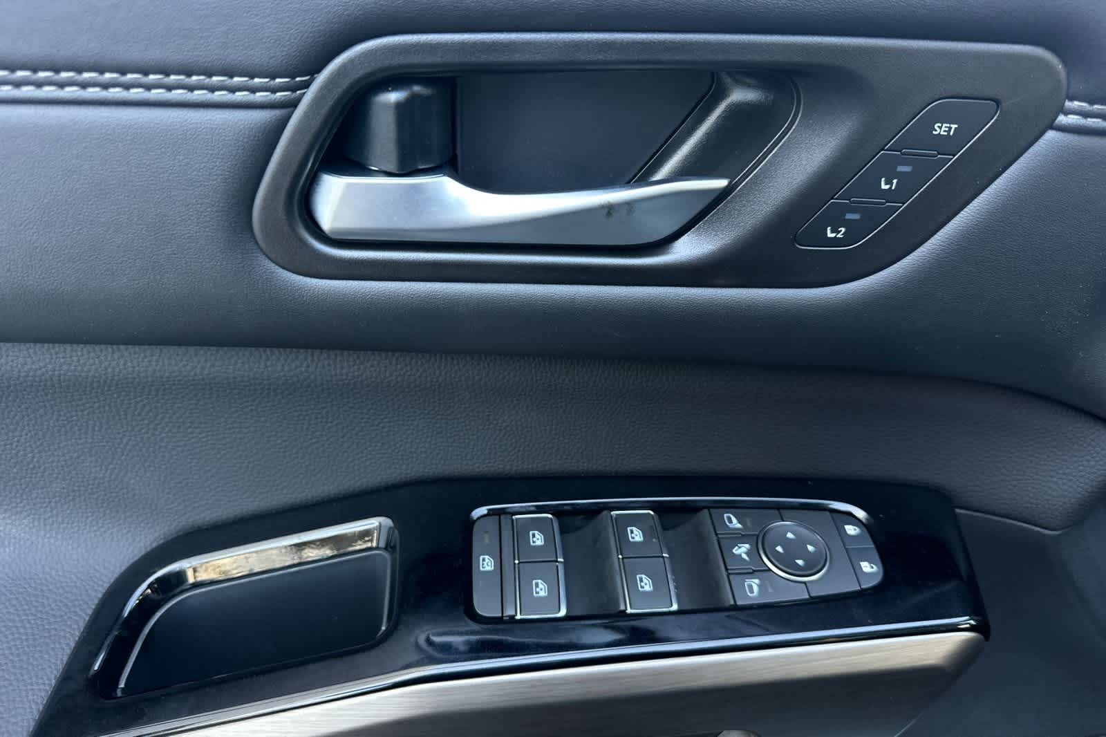 Thumbnail: 2025 Nissan Pathfinder - 13