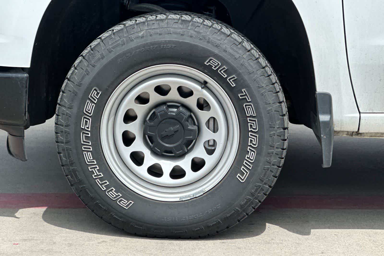 Thumbnail: 2022 Chevrolet Silverado 1500 - 12