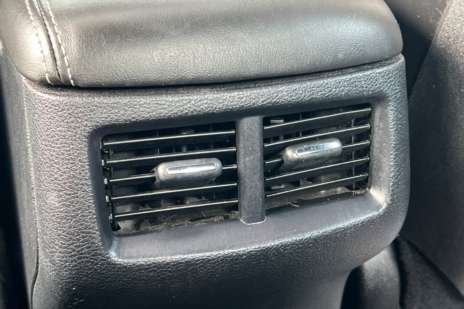 Thumbnail: 2016 Dodge Challenger - 15