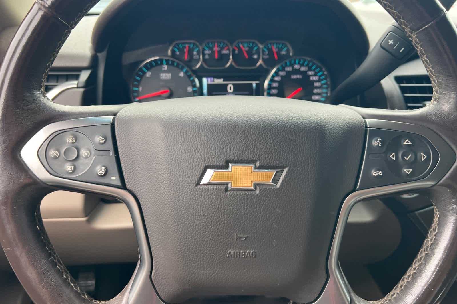 Thumbnail: 2016 Chevrolet Suburban - 28