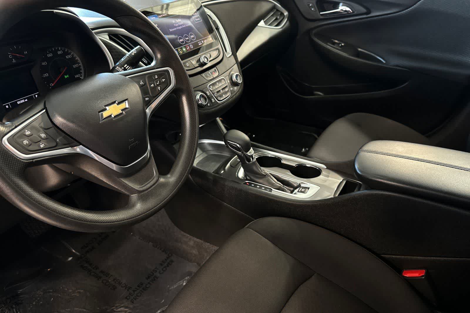 Thumbnail: 2022 Chevrolet Malibu - 12
