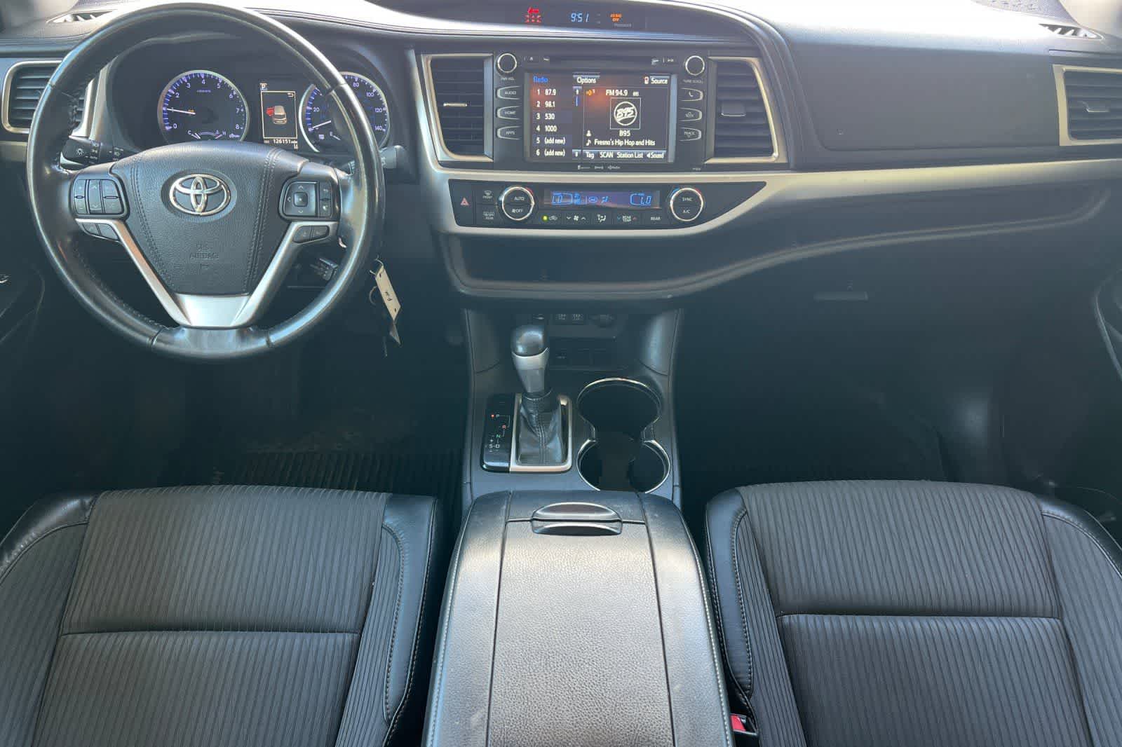 Thumbnail: 2018 Toyota Highlander - 4