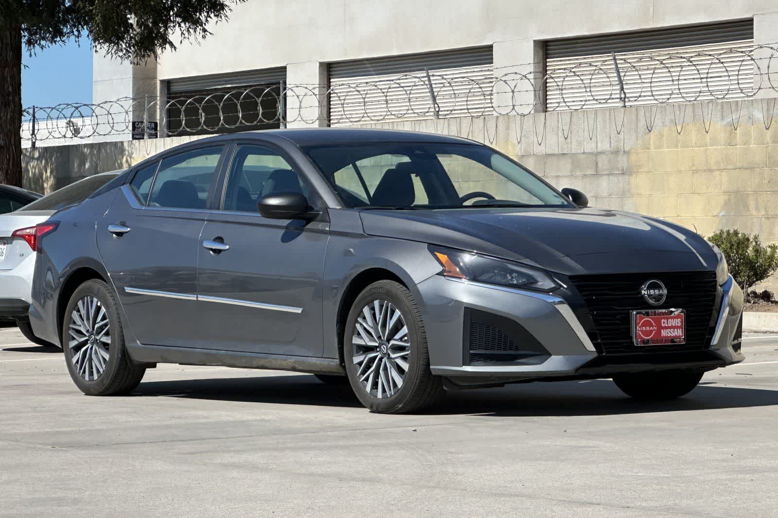 Thumbnail: 2025 Nissan Altima - 10