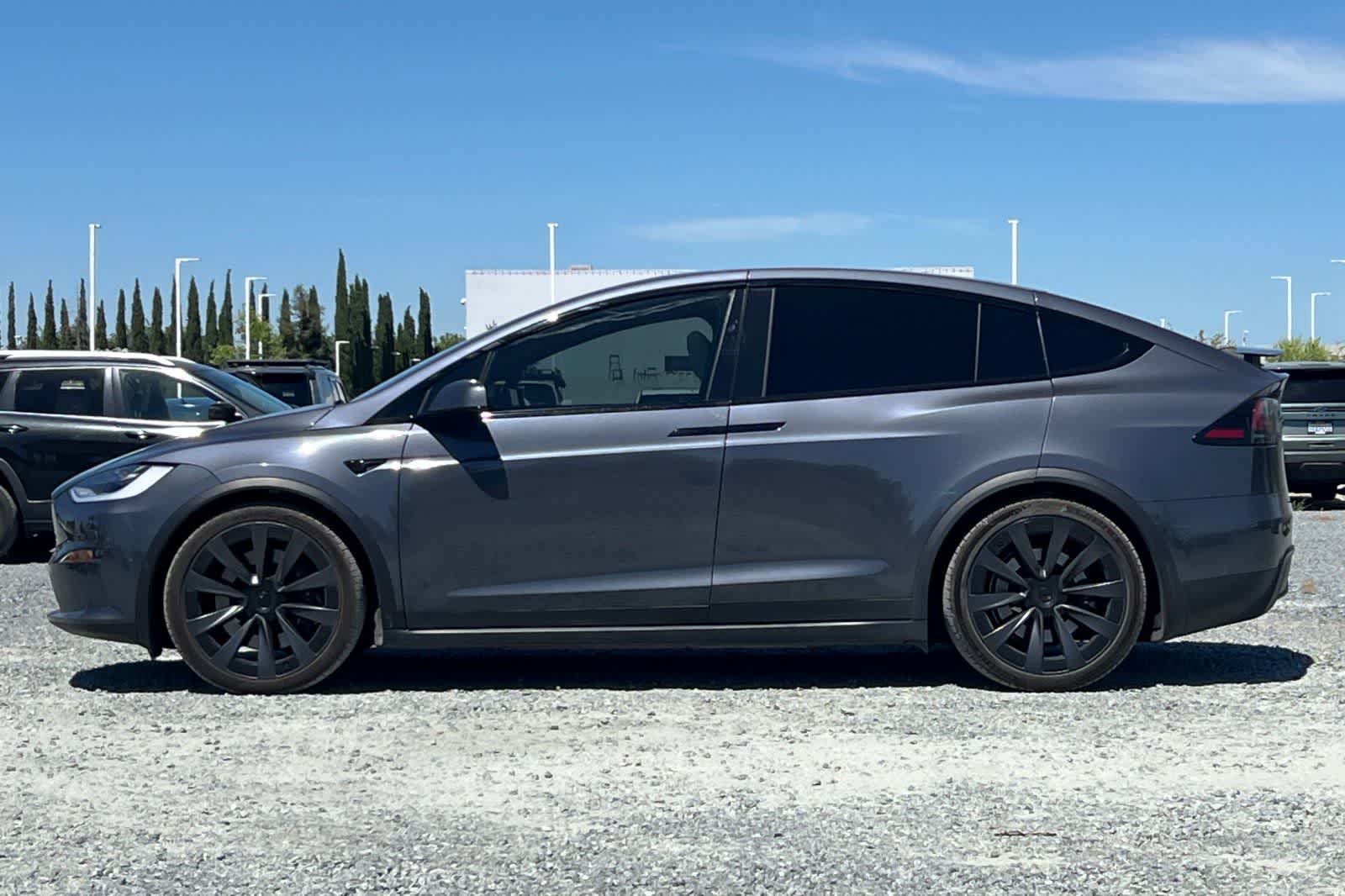 Thumbnail: 2022 Tesla Model X - 6
