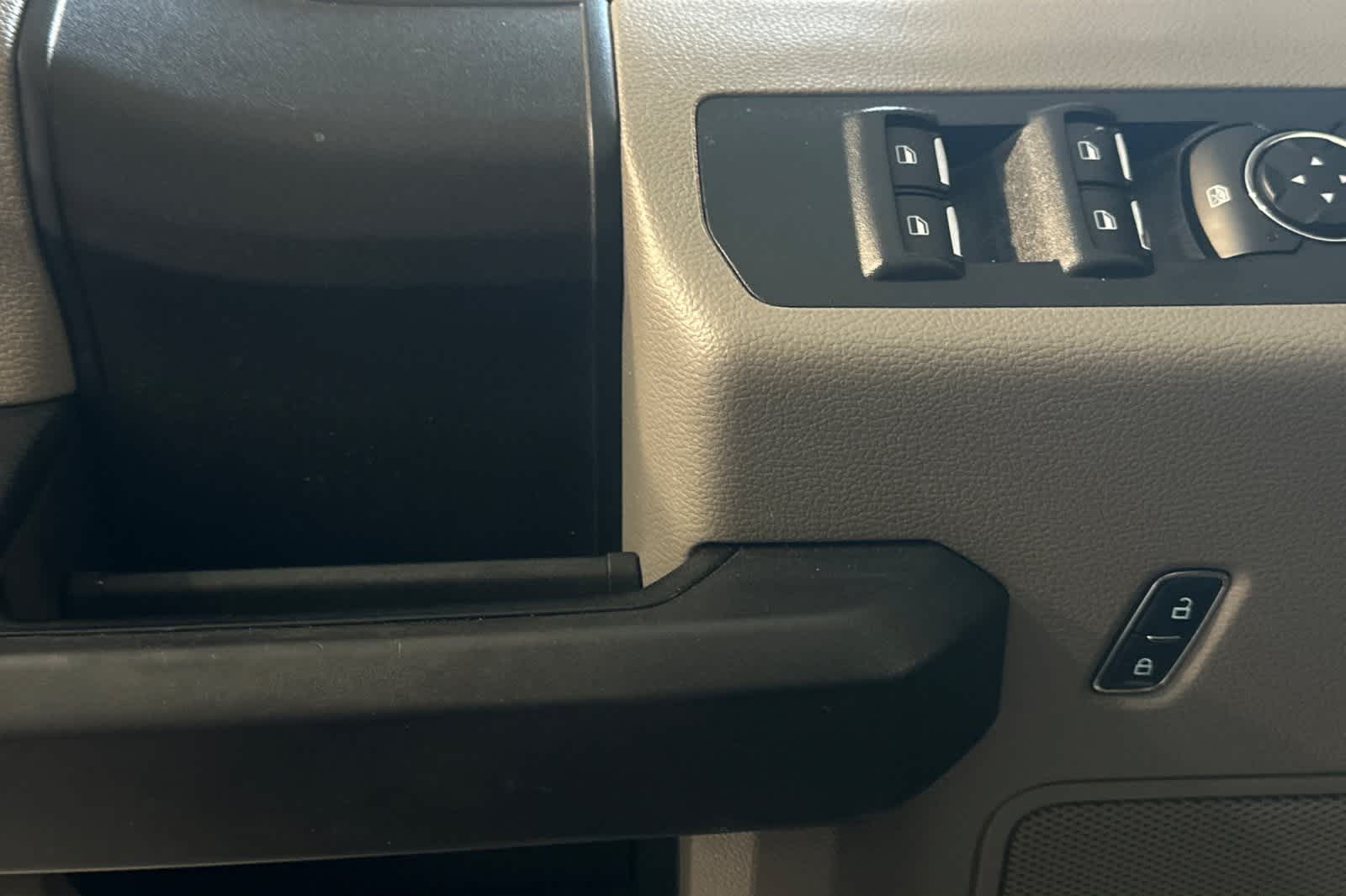 Thumbnail: 2018 Ford F-150 - 13