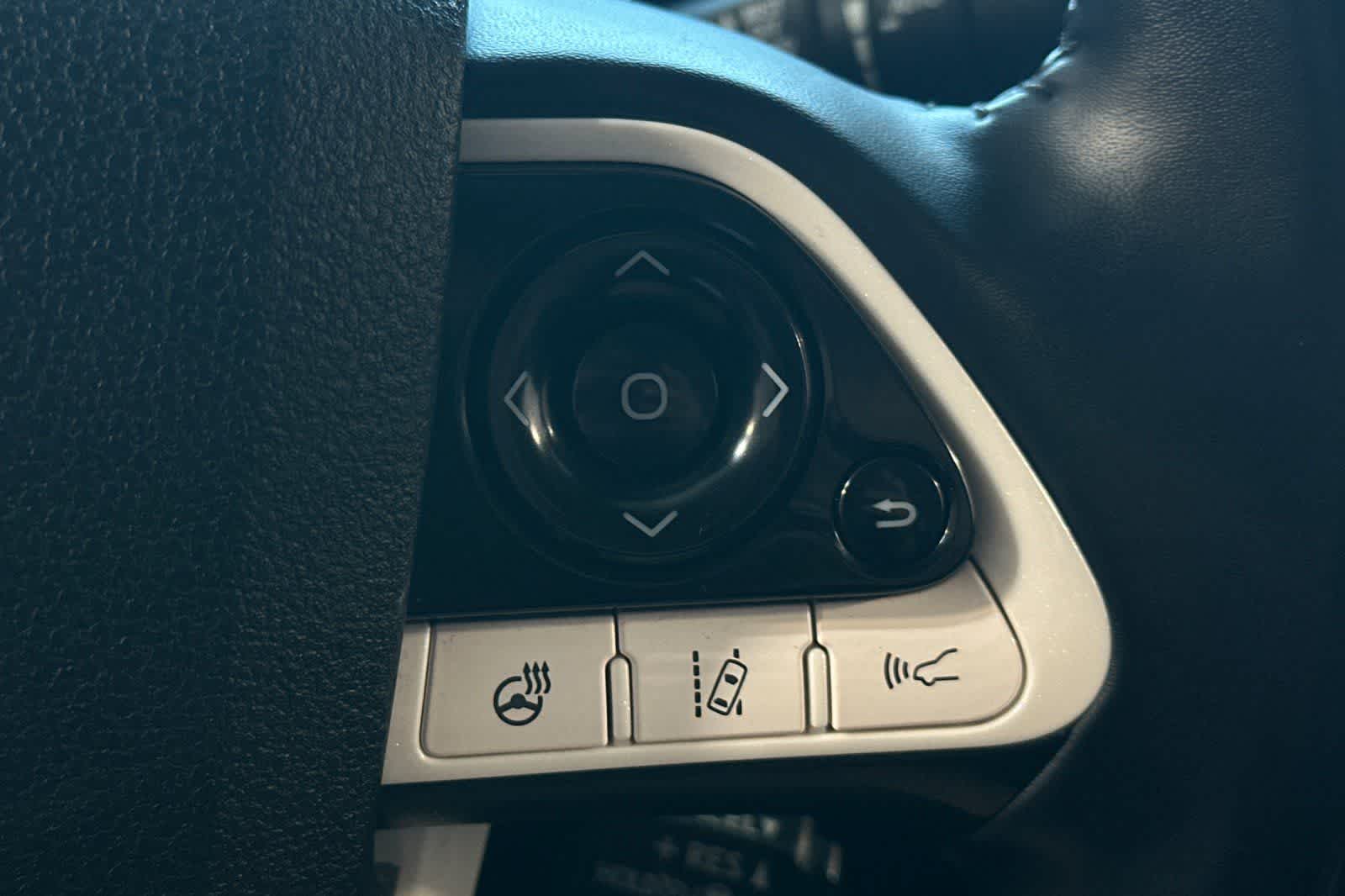 Thumbnail: 2019 Toyota Prius Prime - 29