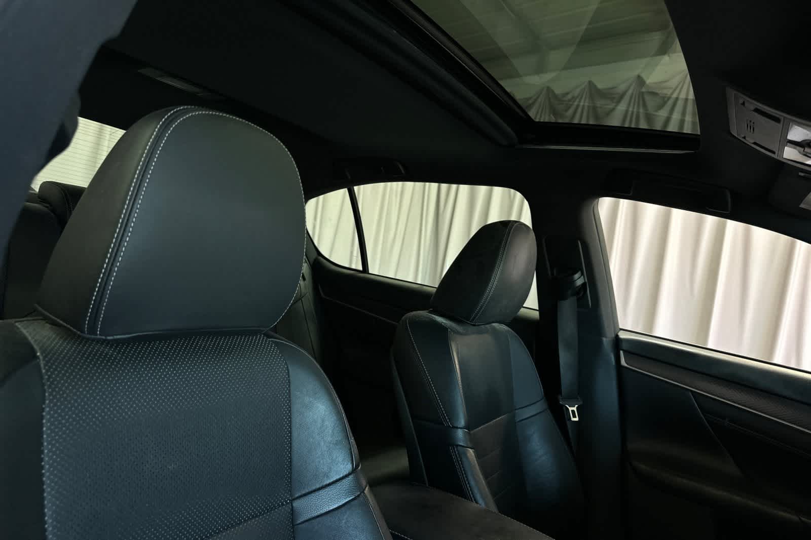 Thumbnail: 2019 Lexus GS - 19