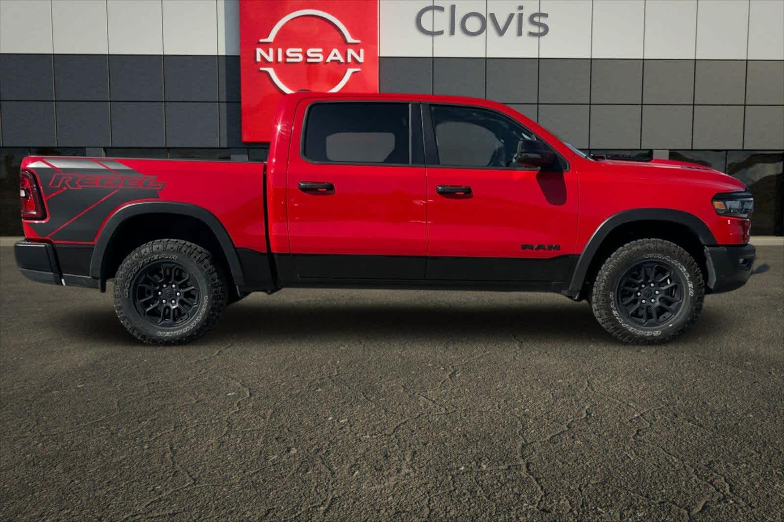 Thumbnail: 2025 RAM 1500 - 9