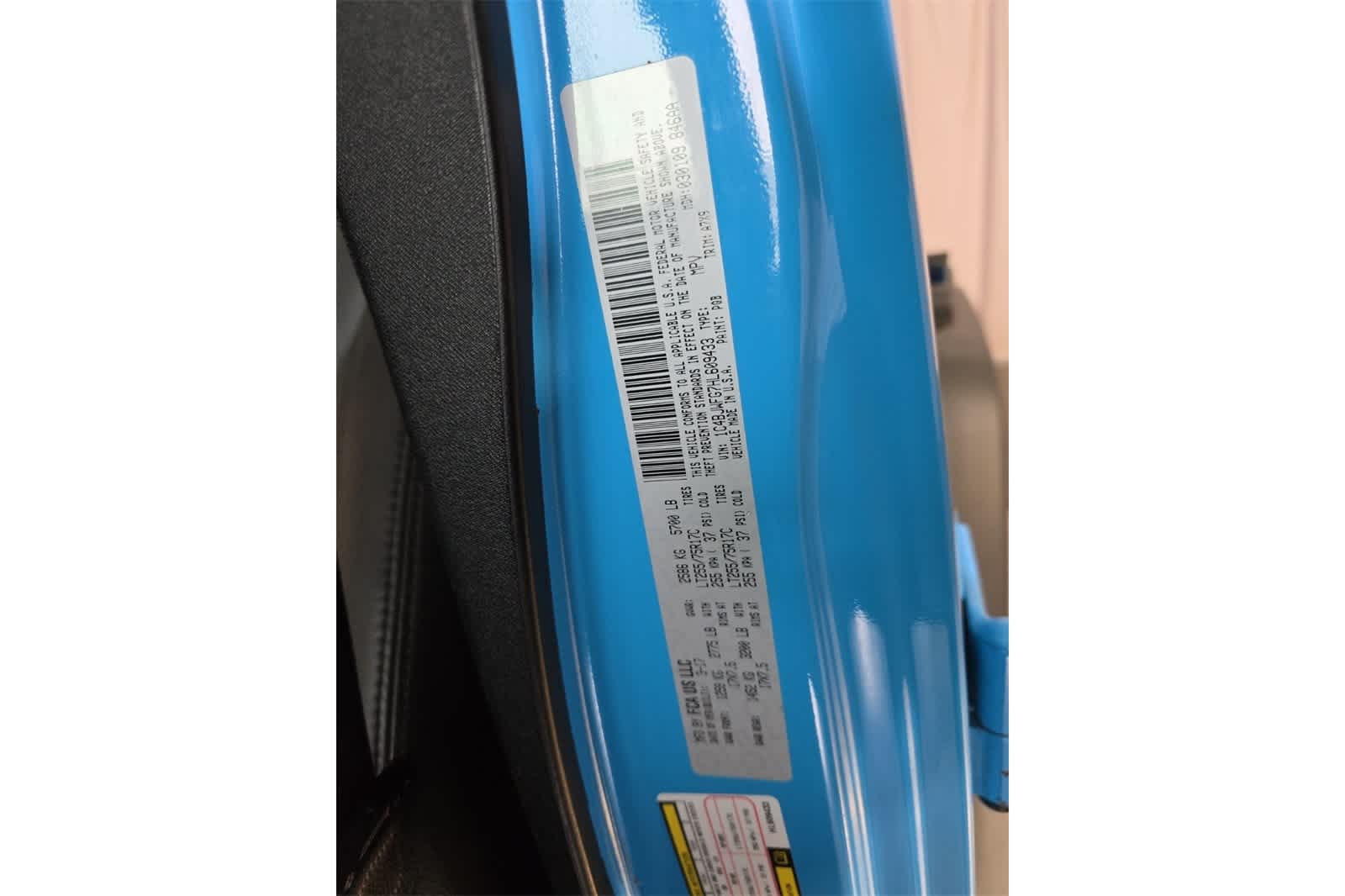 Thumbnail: 2017 Jeep Wrangler - 14