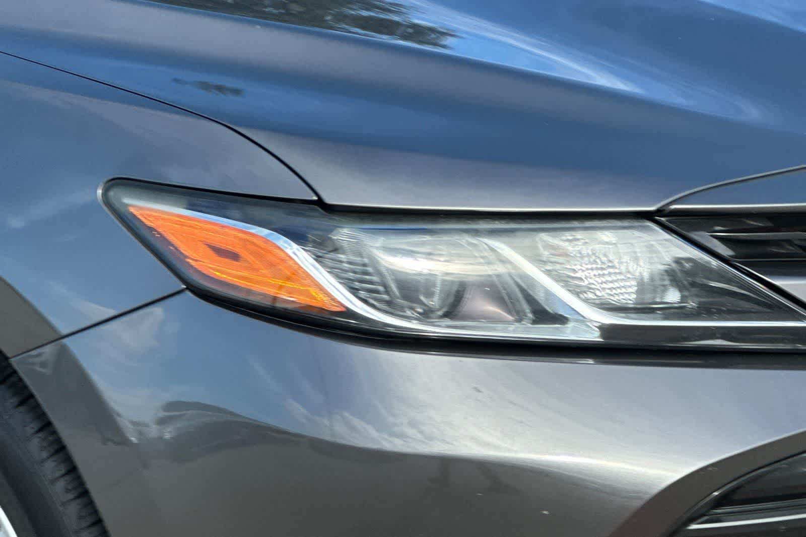 Thumbnail: 2018 Toyota Camry - 31