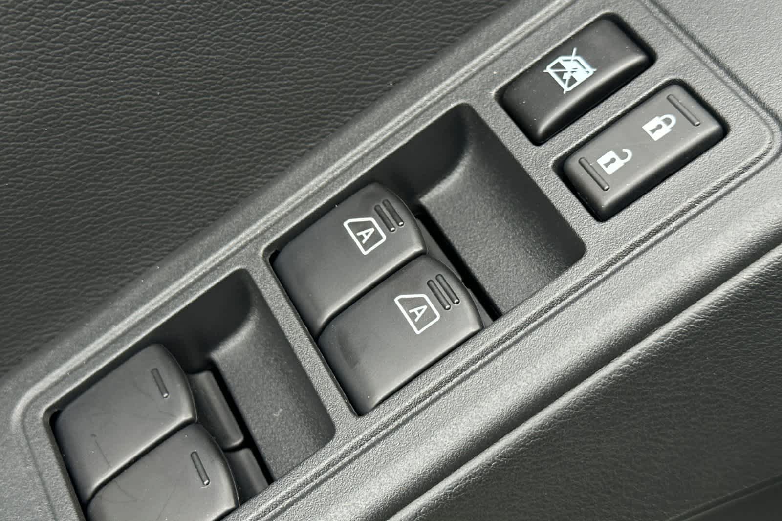 Thumbnail: 2026 Nissan Frontier - 14