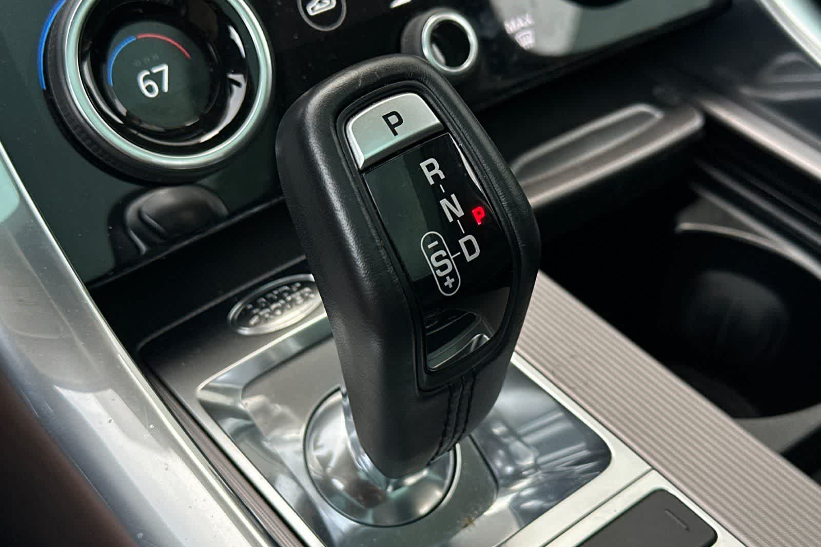 Thumbnail: 2020 Land Rover Range Rover Sport - 23