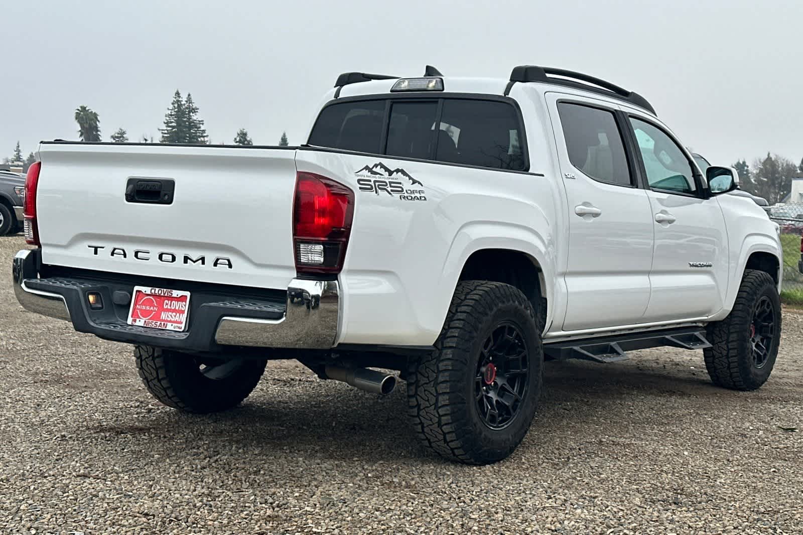 Thumbnail: 2019 Toyota Tacoma - 3