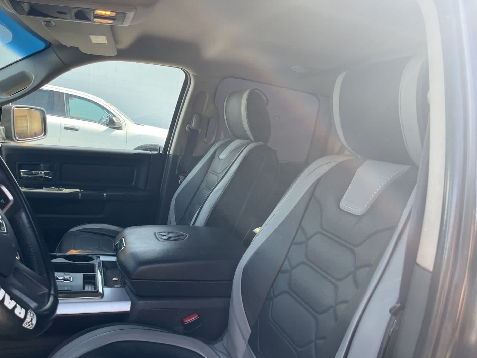 Thumbnail: 2010 Dodge Ram 1500 - 17