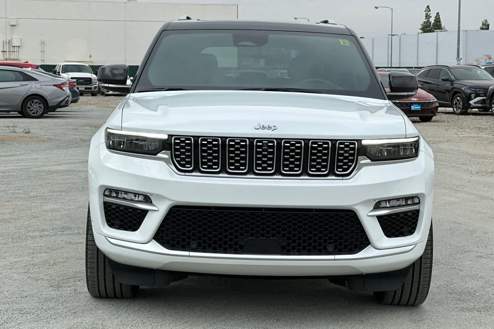 Thumbnail: 2024 Jeep Grand Cherokee - 11