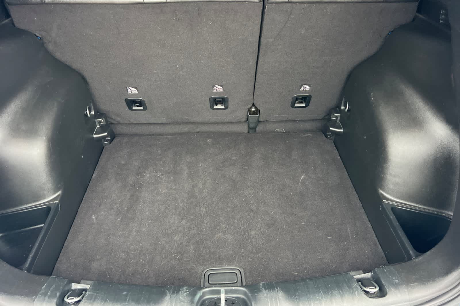 Thumbnail: 2023 Jeep Compass - 17