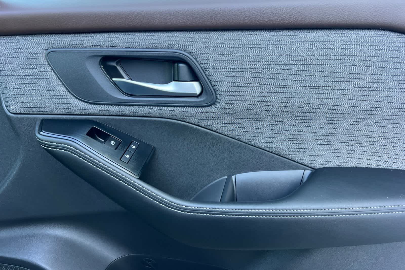 Thumbnail: 2022 Nissan Rogue - 21