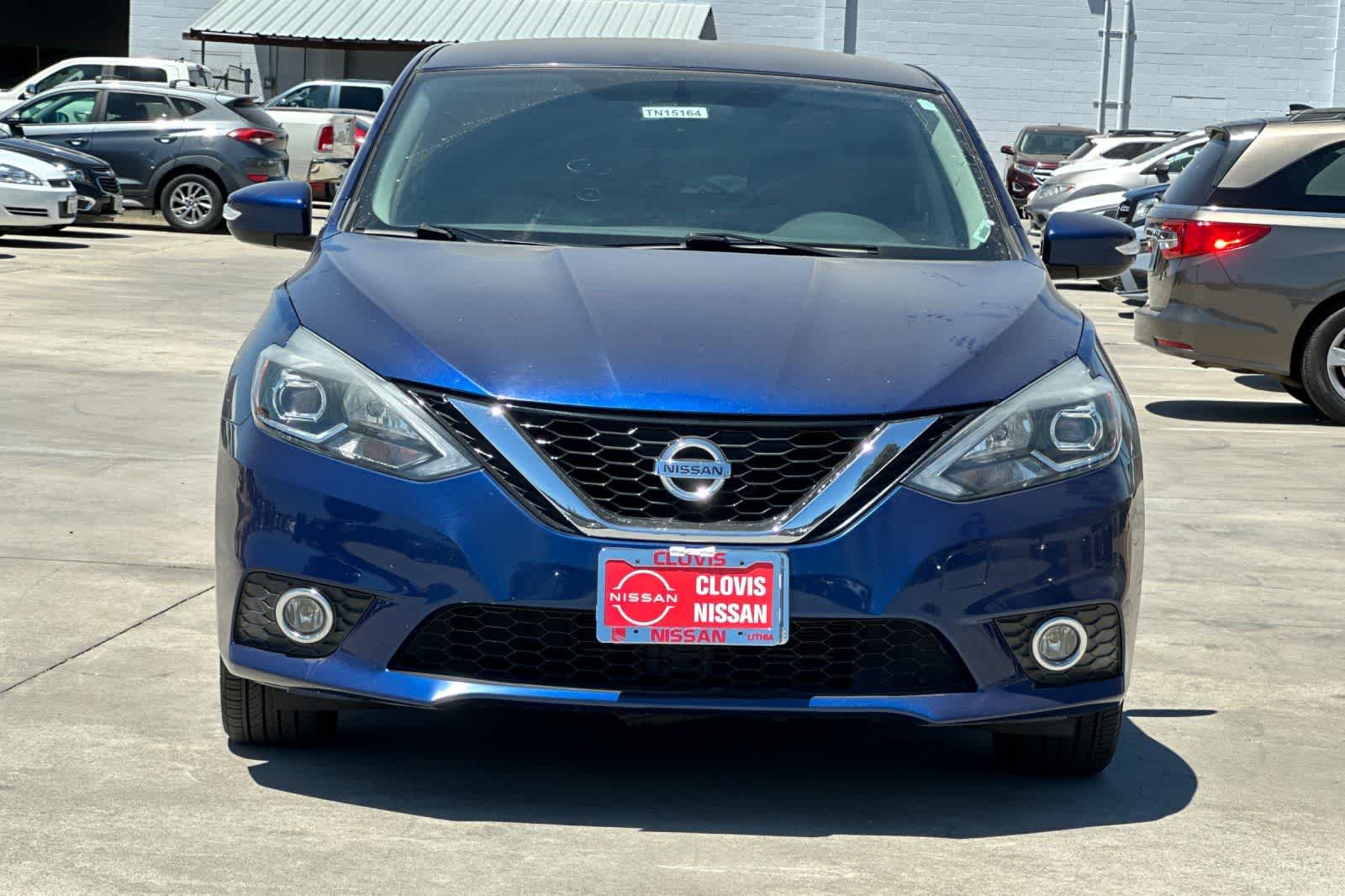 Thumbnail: 2016 Nissan Sentra - 11