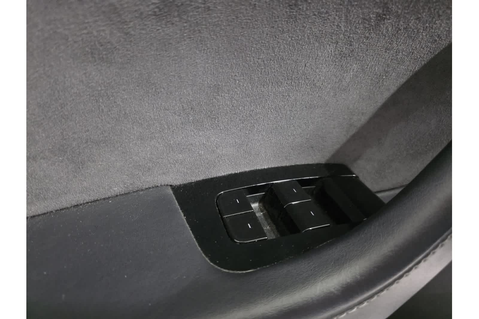 Thumbnail: 2020 Tesla Model 3 - 19