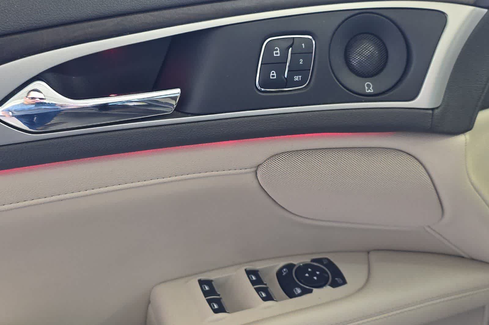 Thumbnail: 2017 Lincoln MKZ - 15