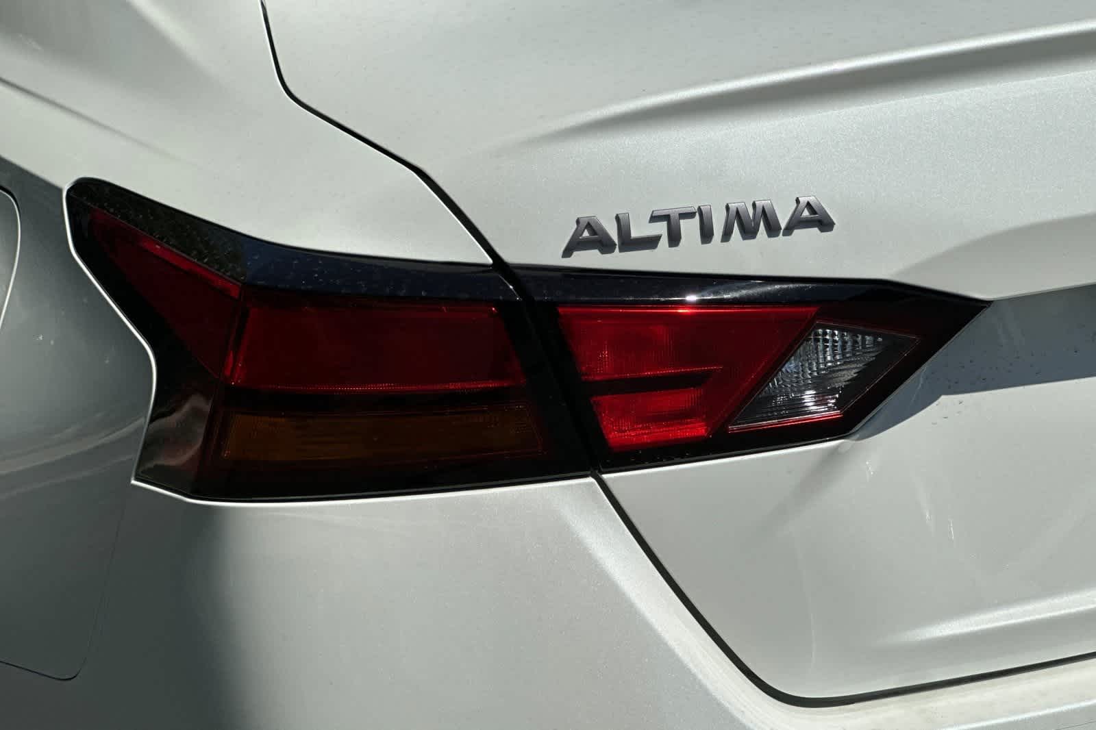 Thumbnail: 2025 Nissan Altima - 31