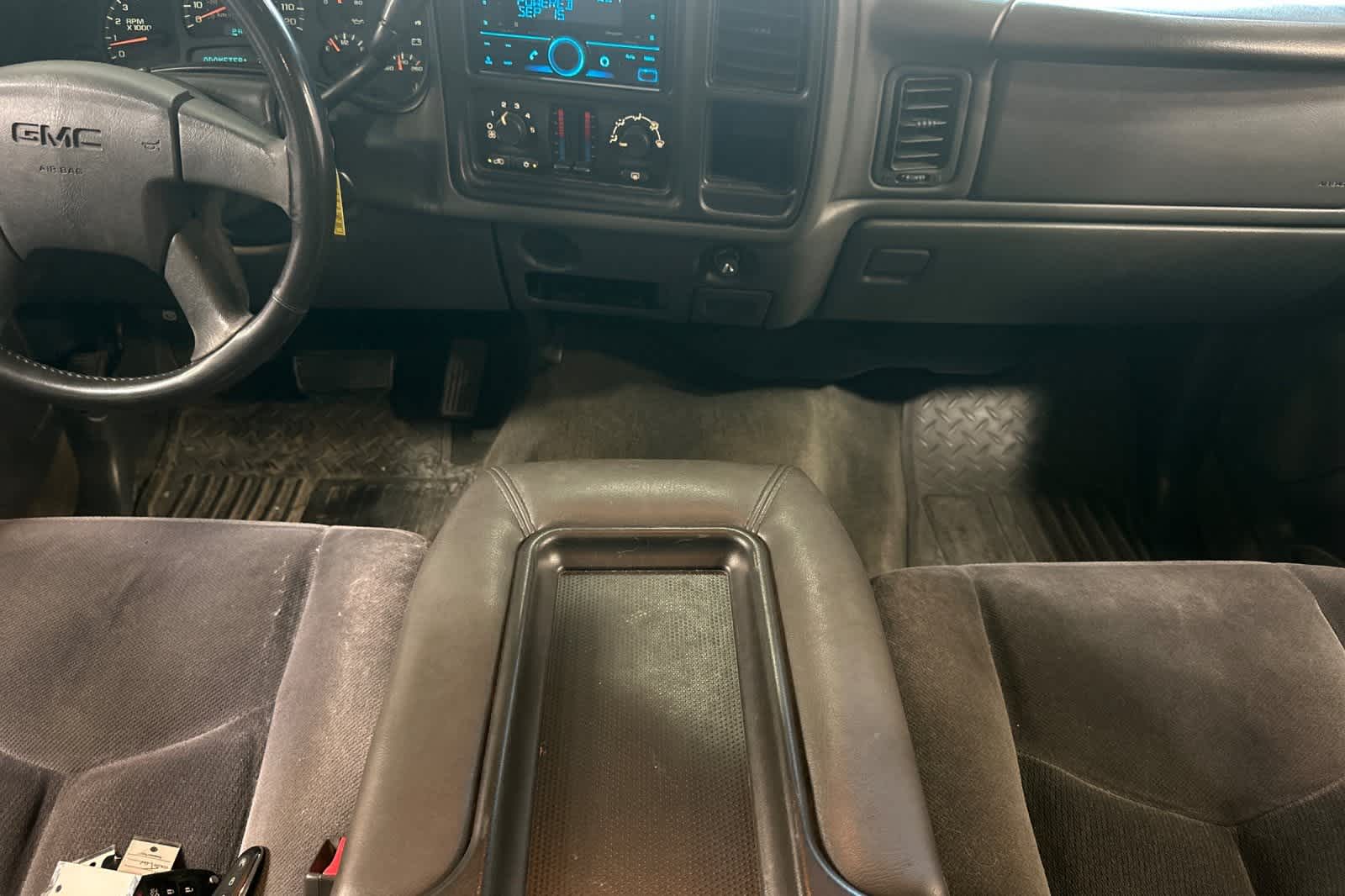 Thumbnail: 2005 GMC Sierra 1500 - 4