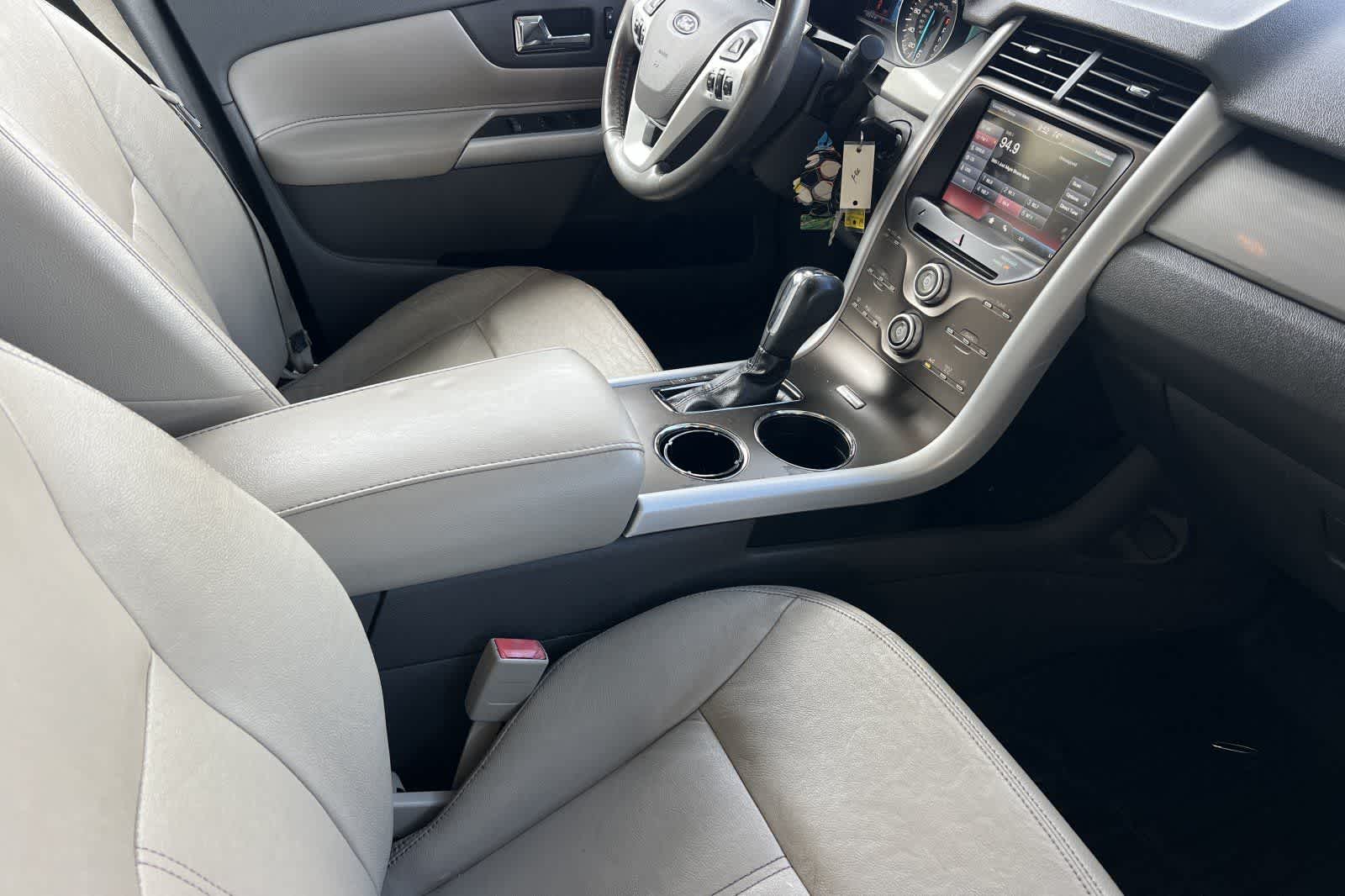 Thumbnail: 2014 Ford Edge - 17