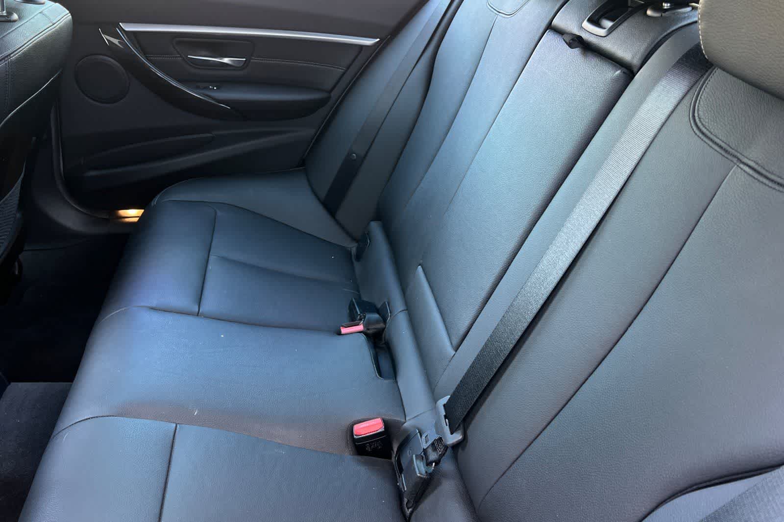 Thumbnail: 2017 BMW 3 Series - 5