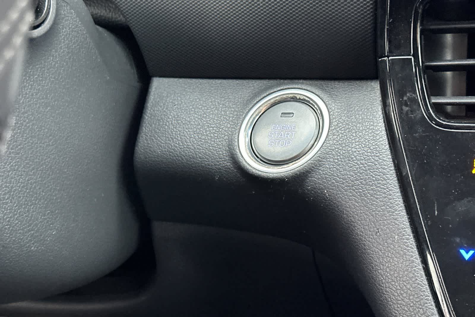 Thumbnail: 2020 Hyundai Ioniq - 25