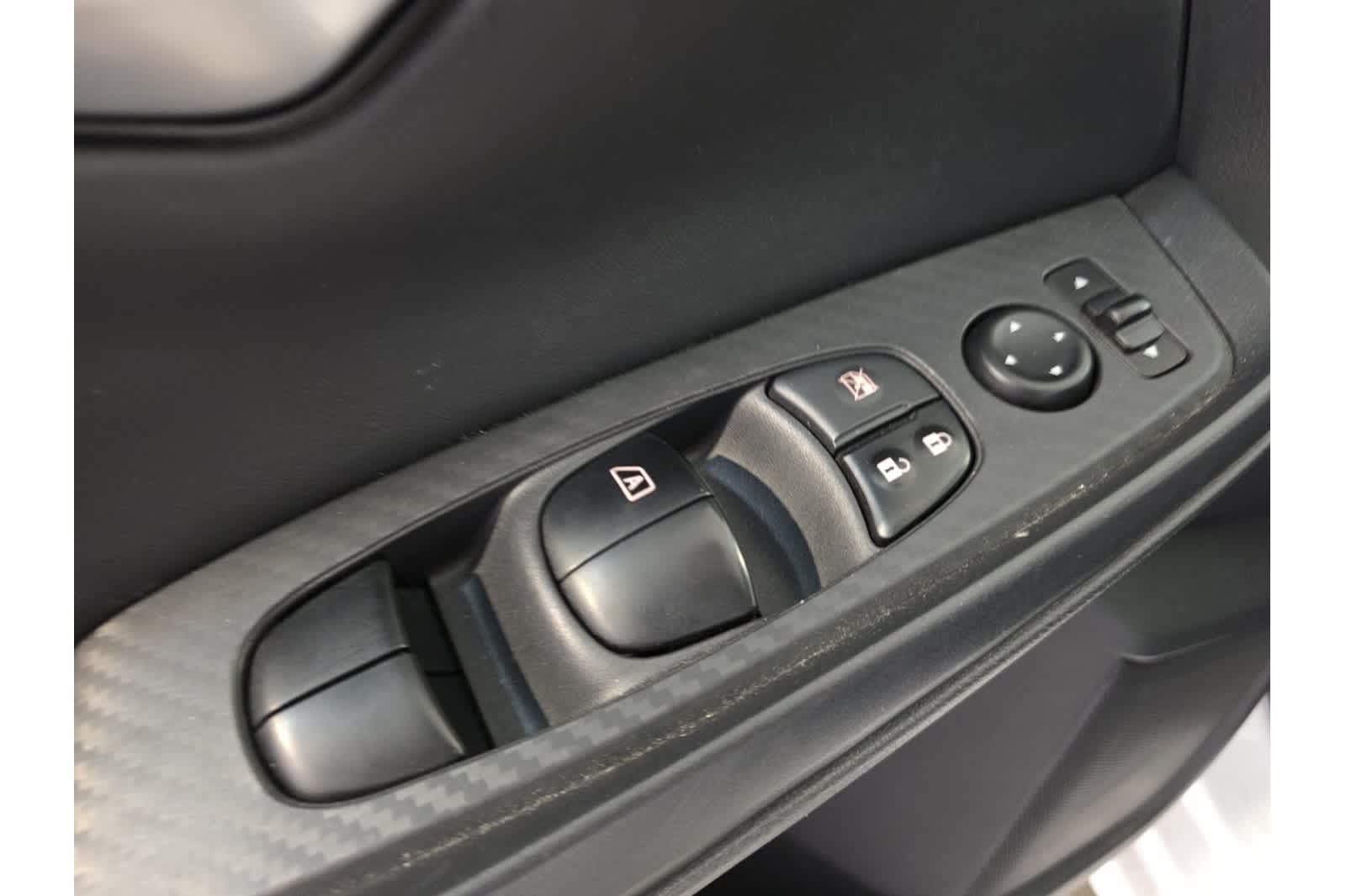 Thumbnail: 2021 Nissan Sentra - 17