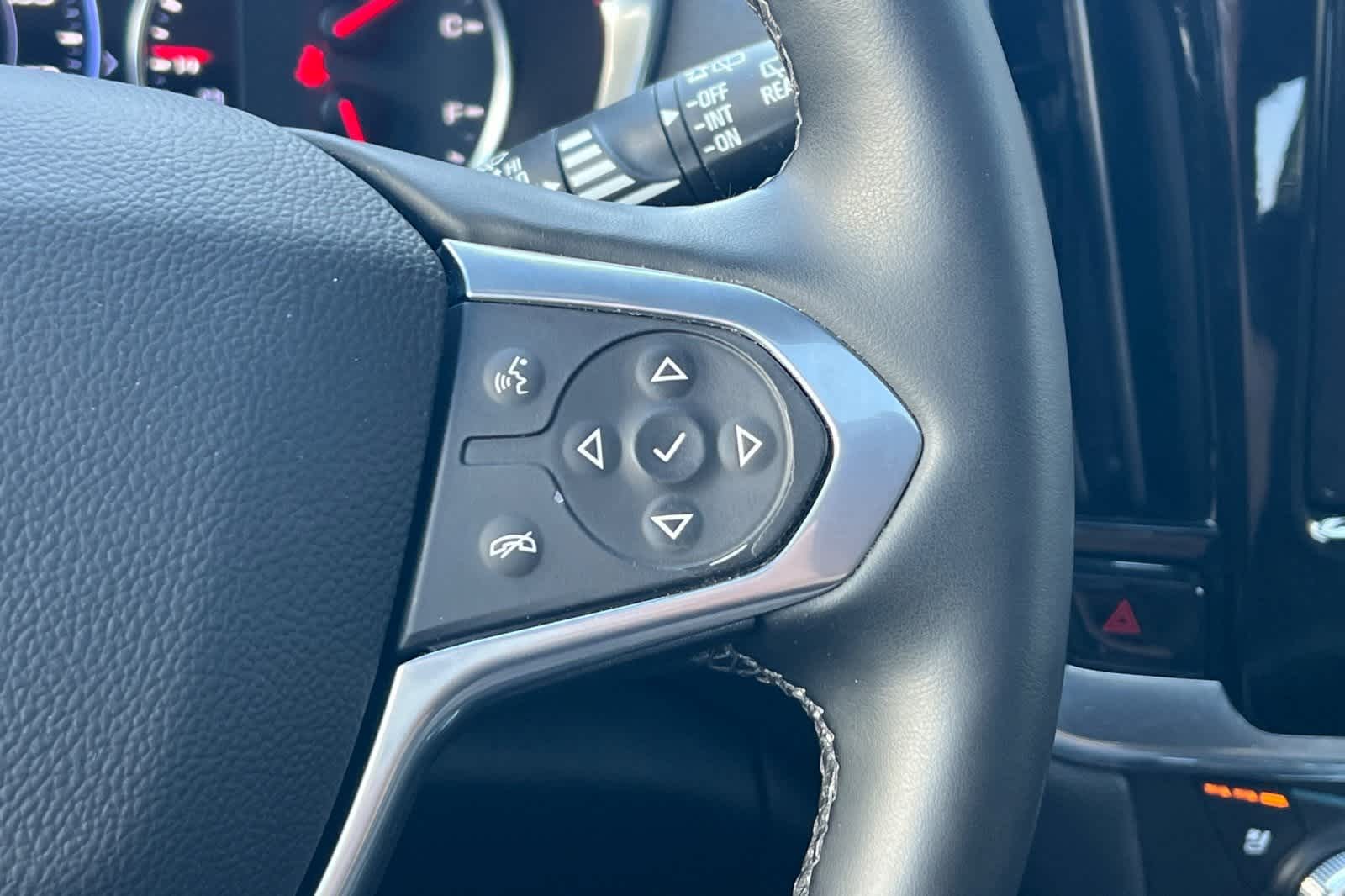 Thumbnail: 2023 Chevrolet Traverse - 29