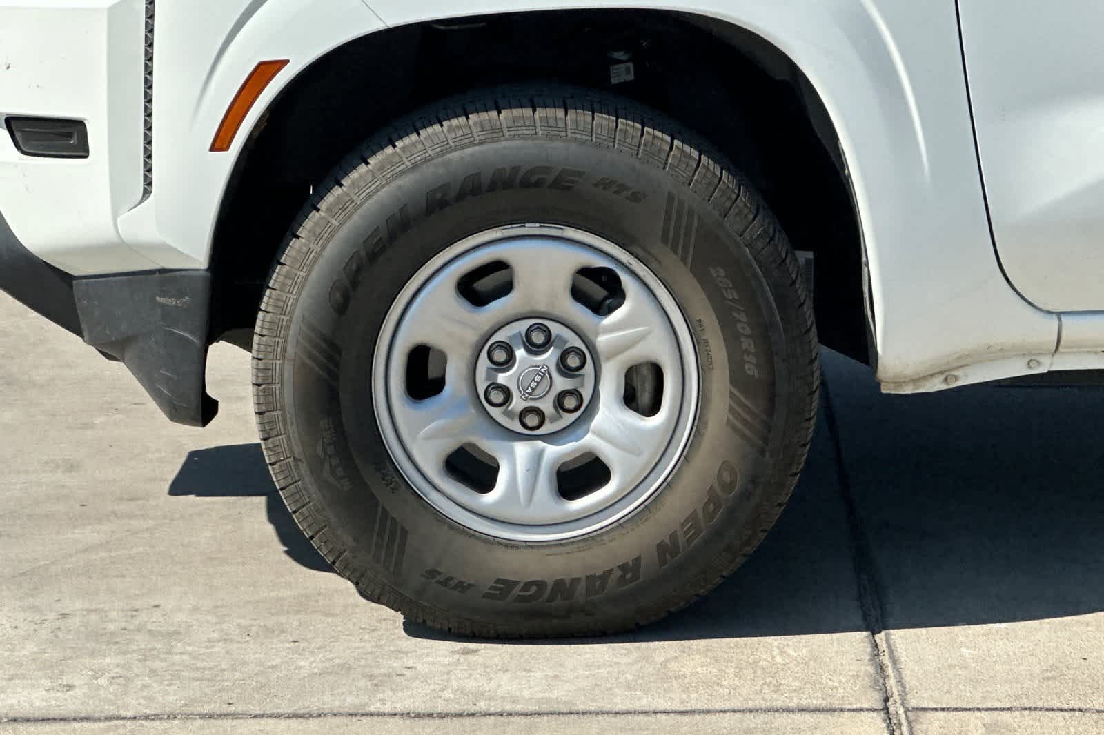 Thumbnail: 2023 Nissan Frontier - 12