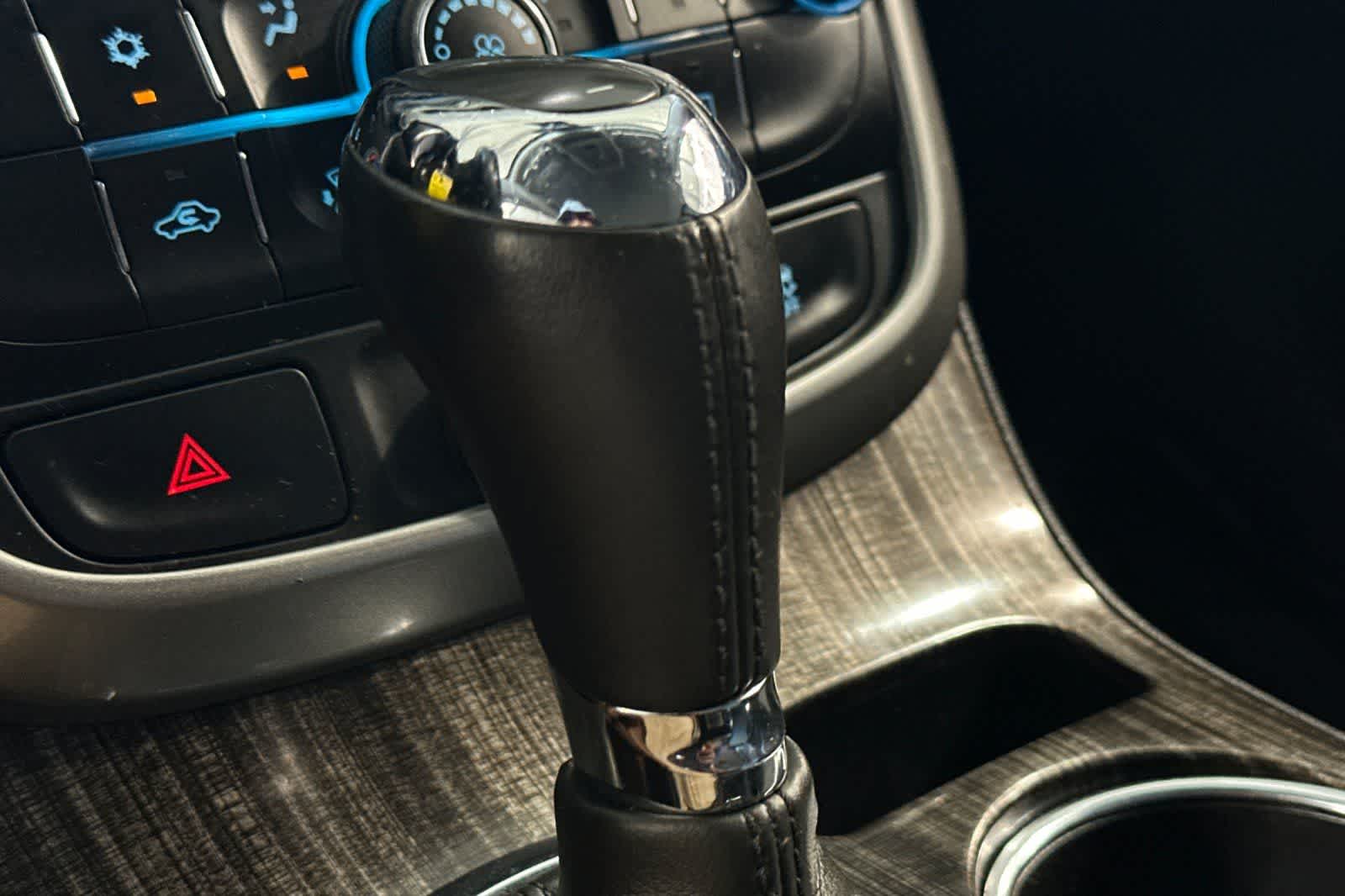 Thumbnail: 2015 Chevrolet Malibu - 25