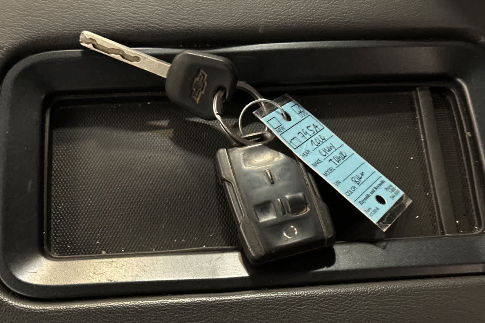 Thumbnail: 2016 Chevrolet Tahoe - 28