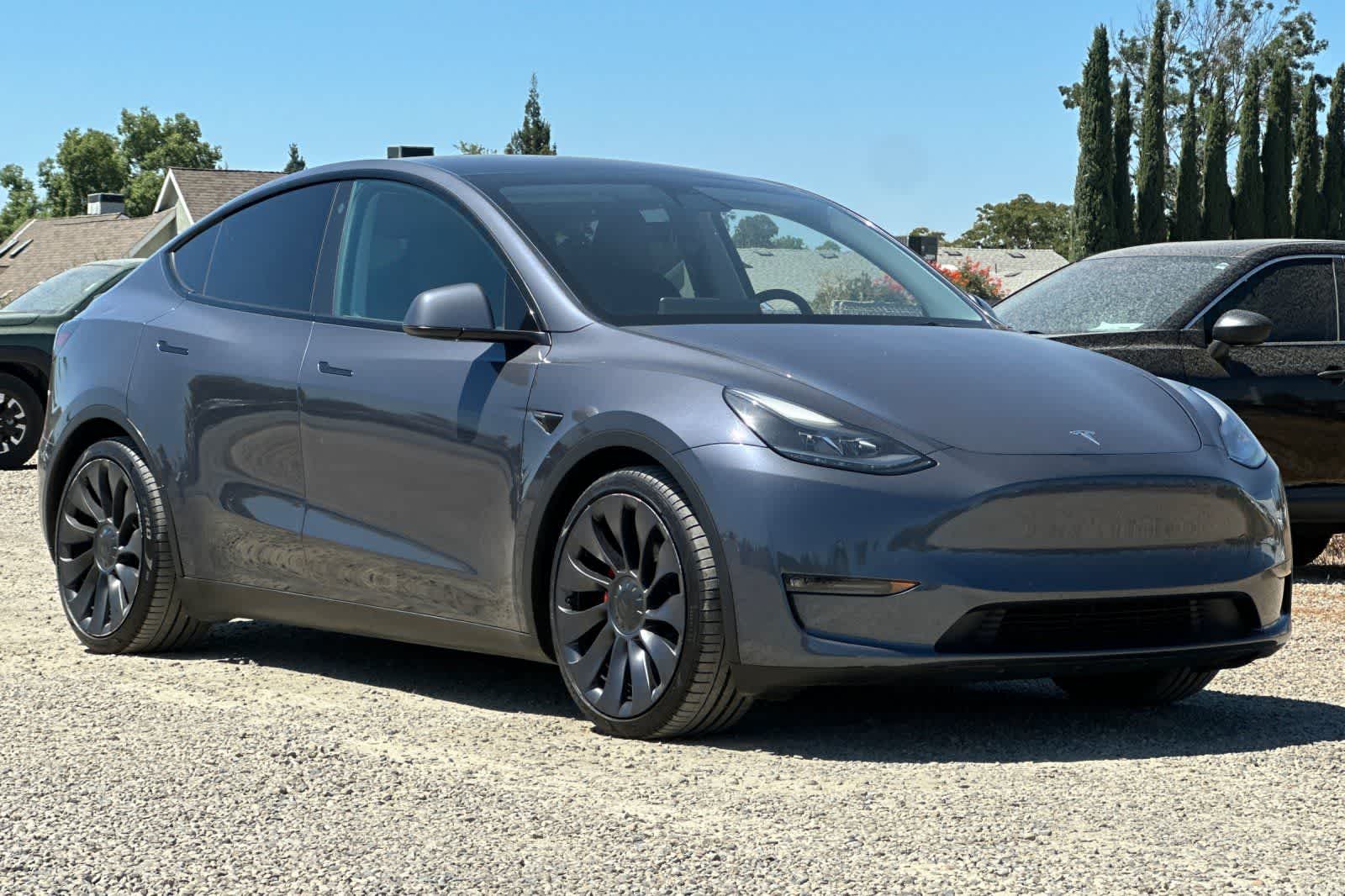 Thumbnail: 2022 Tesla Model Y - 10