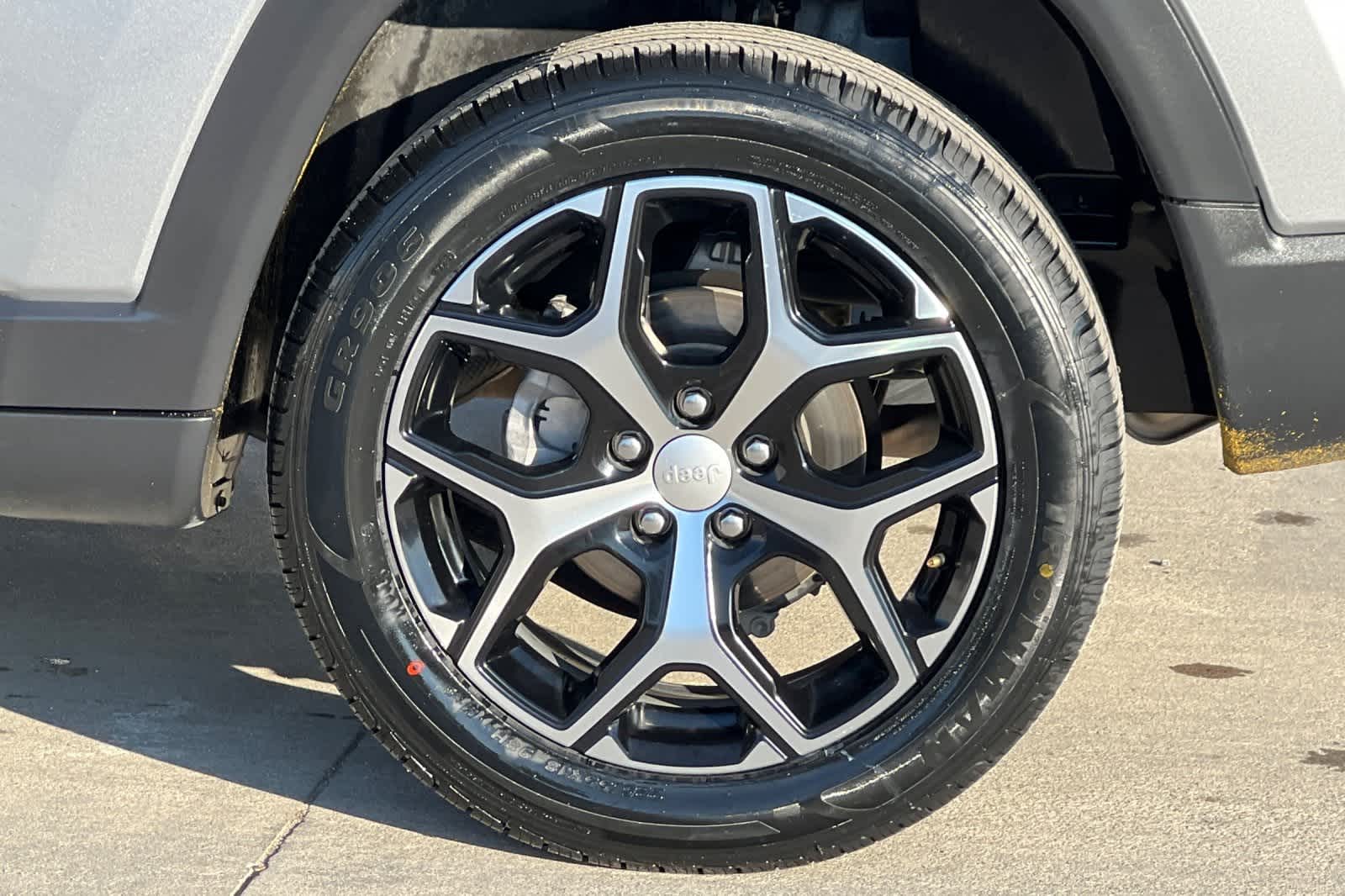 Thumbnail: 2024 Jeep Compass - 36