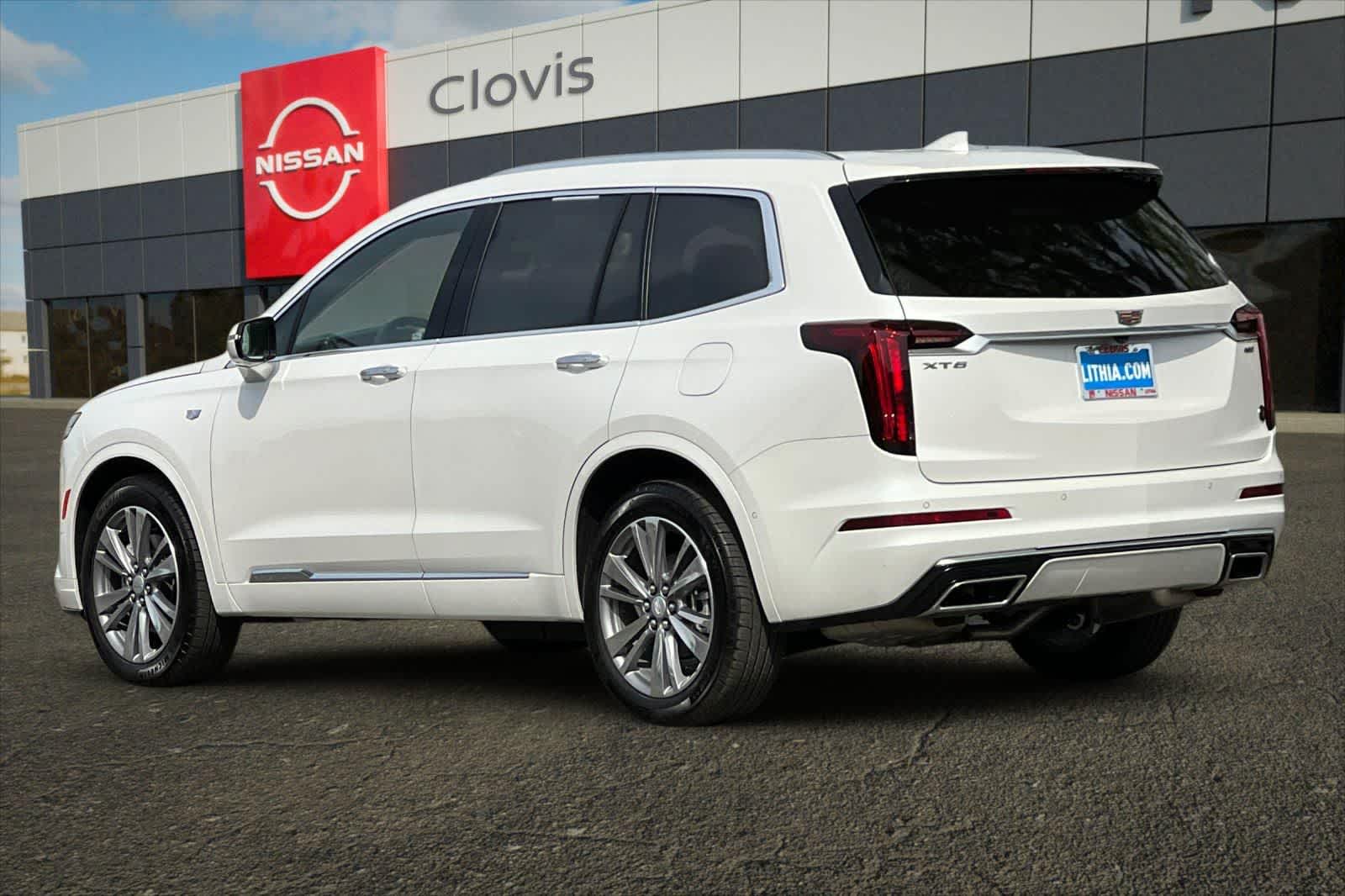 Thumbnail: 2025 Cadillac XT6 - 6