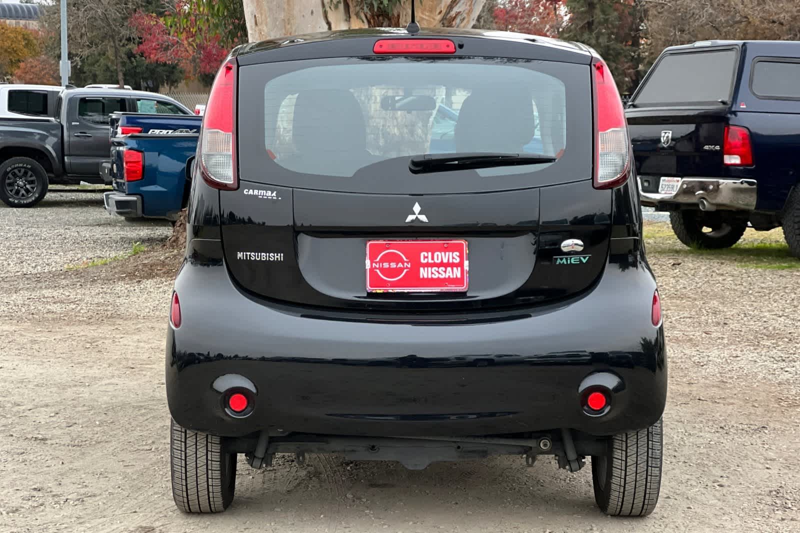 Thumbnail: 2016 Mitsubishi i-MiEV - 8