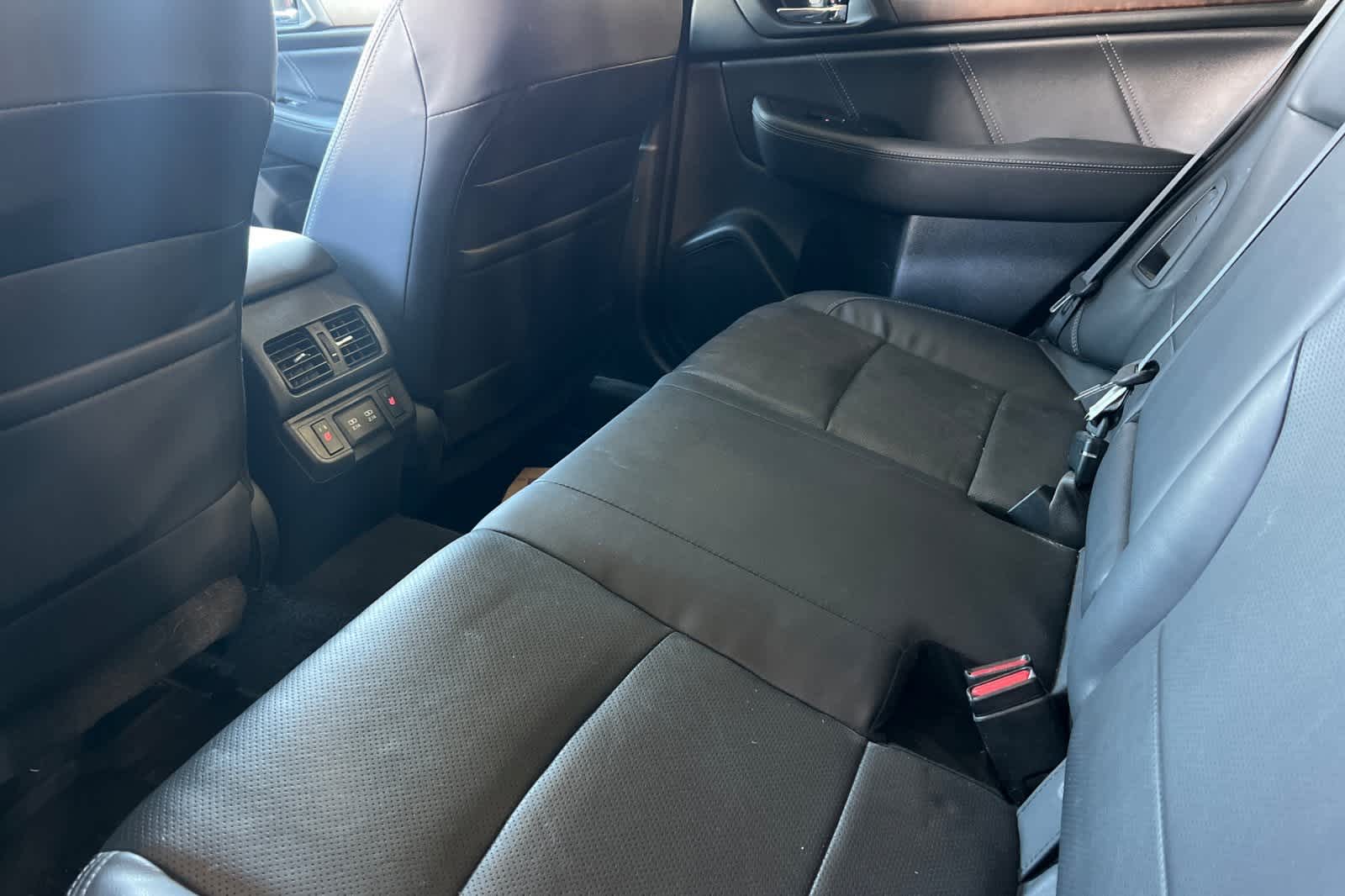 Thumbnail: 2019 Subaru Outback - 5