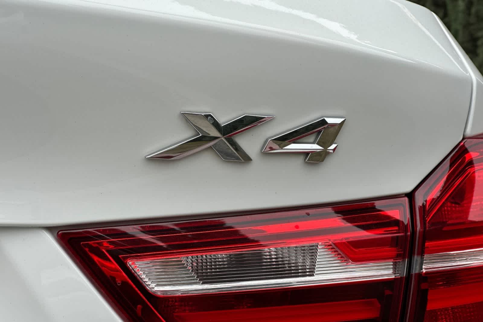 Thumbnail: 2015 BMW X4 - 17