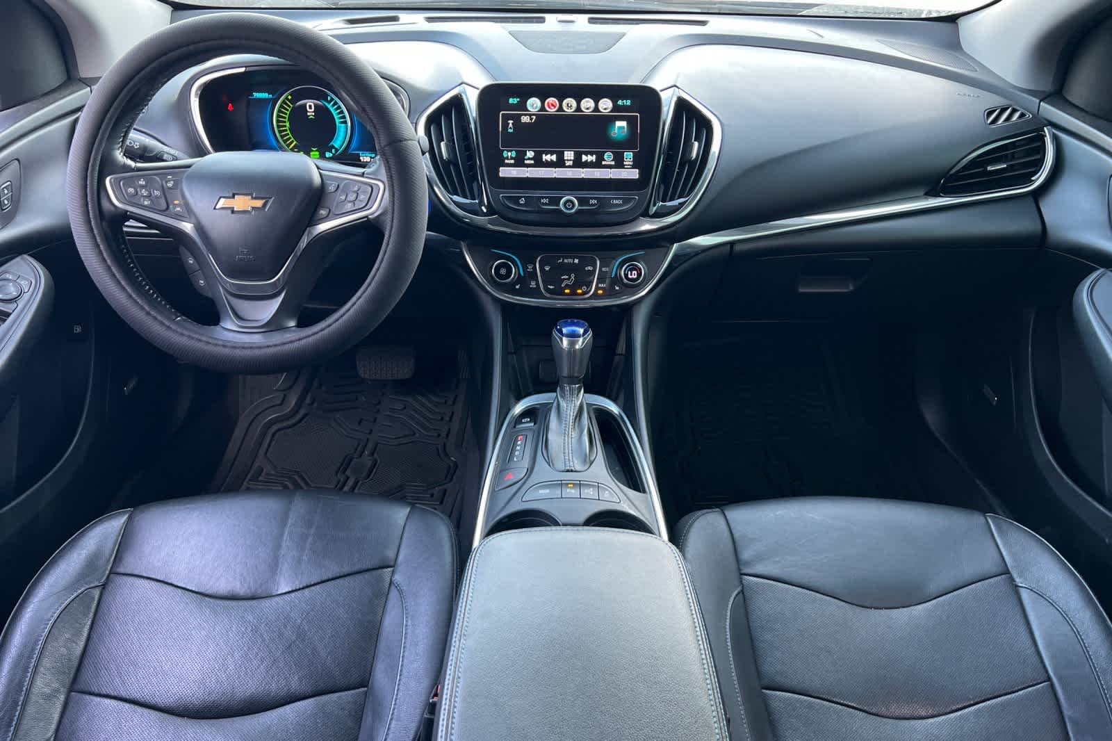 Thumbnail: 2016 Chevrolet Volt - 4