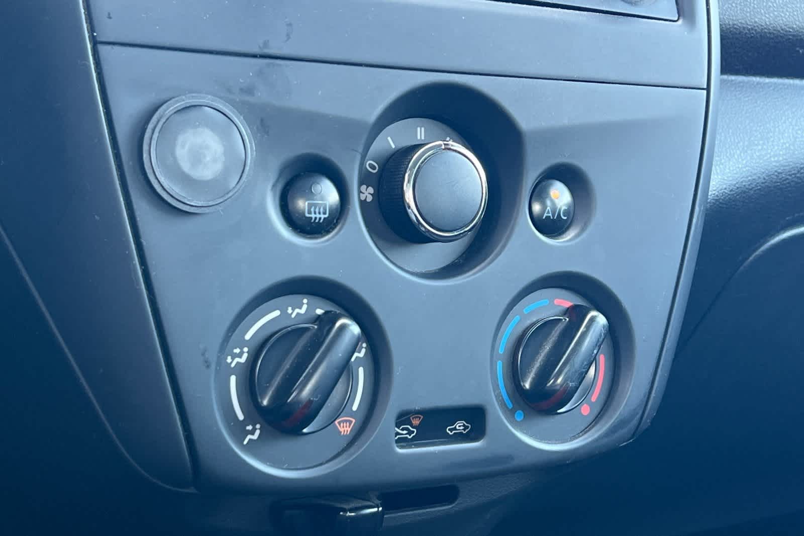 Thumbnail: 2017 Nissan Versa - 19