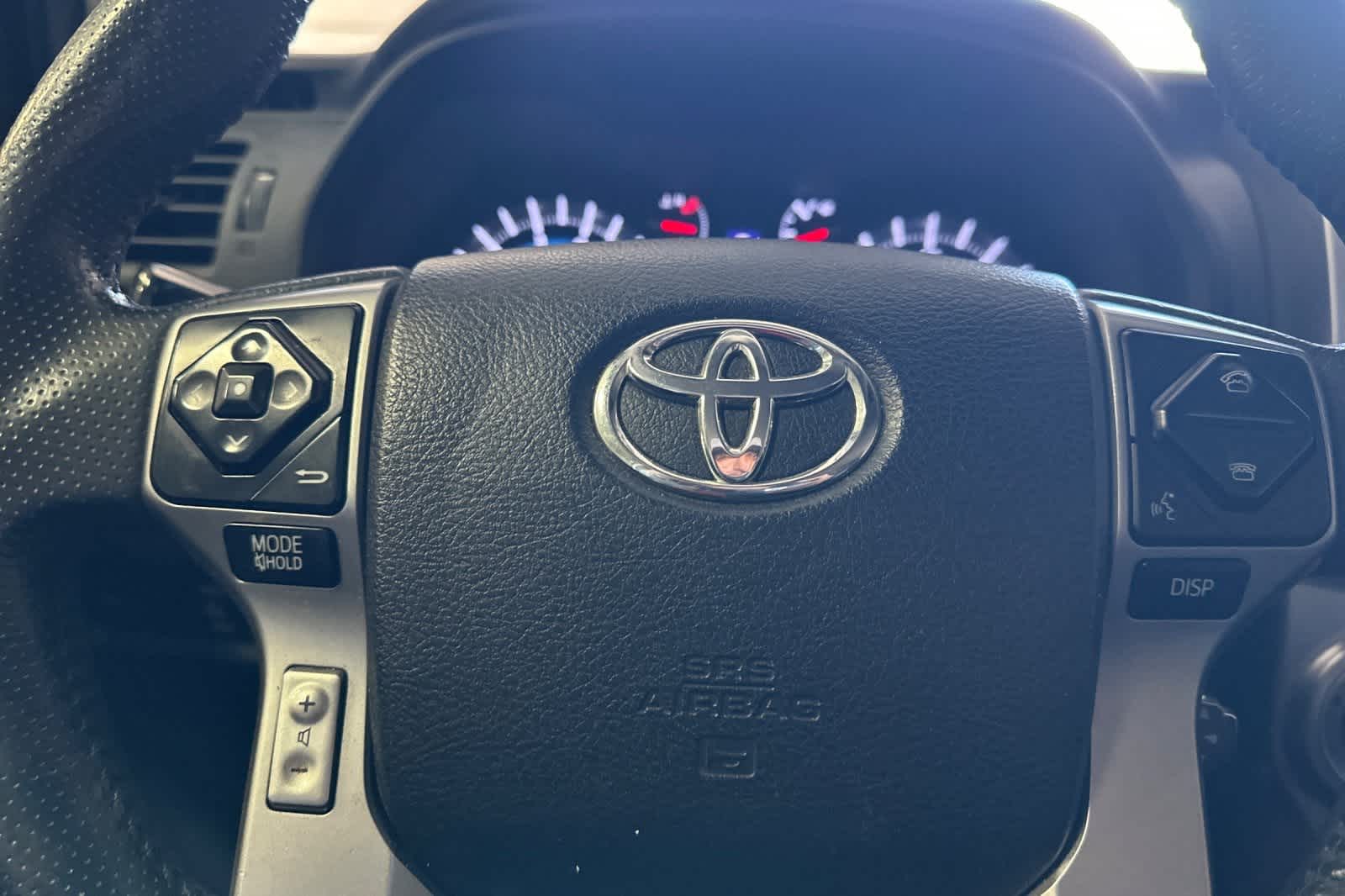 Thumbnail: 2017 Toyota 4Runner - 24